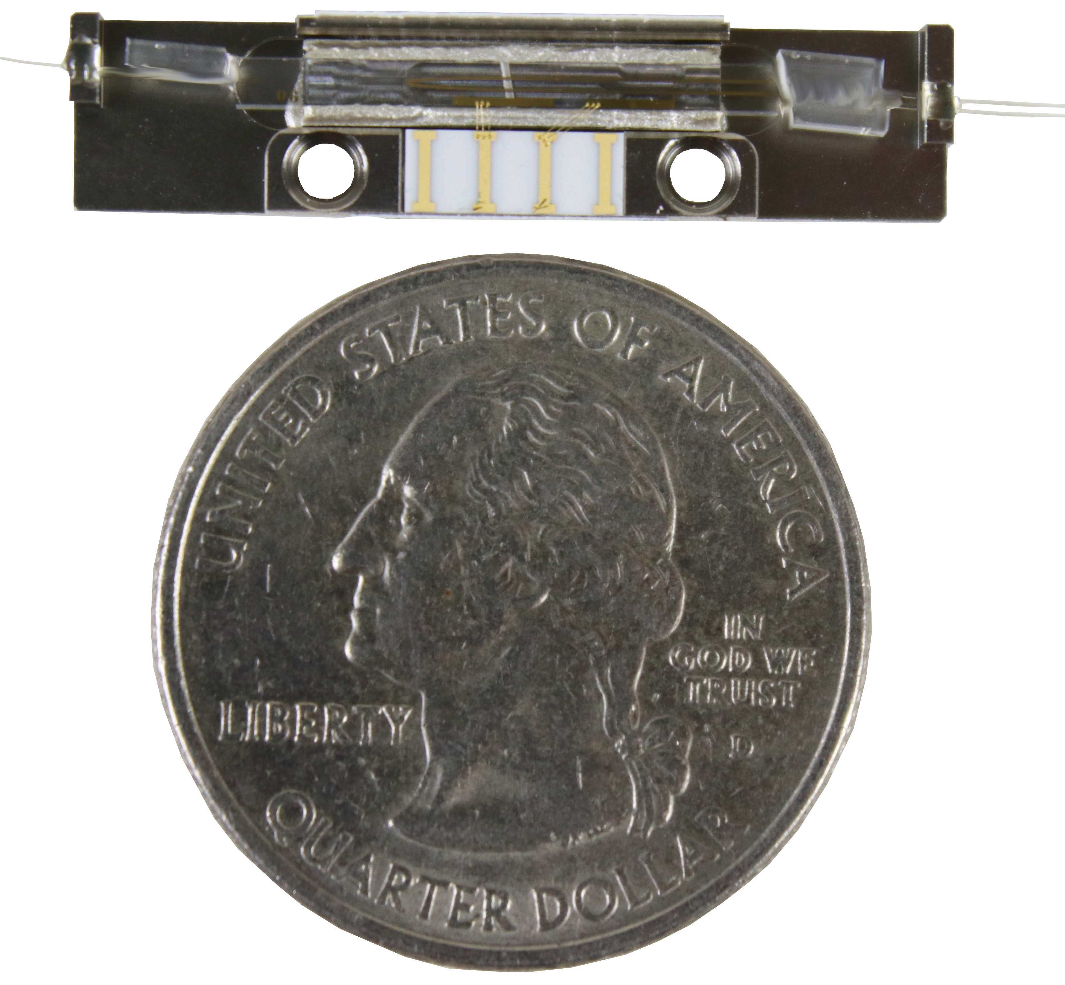 Multi-functional Integrated Optical Chip Submount, 1550 nm, 18 mm Chip Length, w/ PM Fiber Pigtails